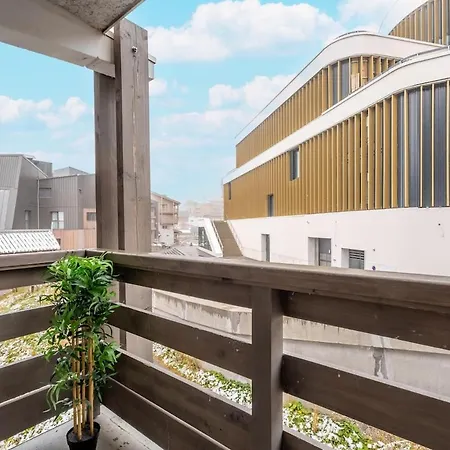 Apartamento Spacious Slope Front Ski-in And Out